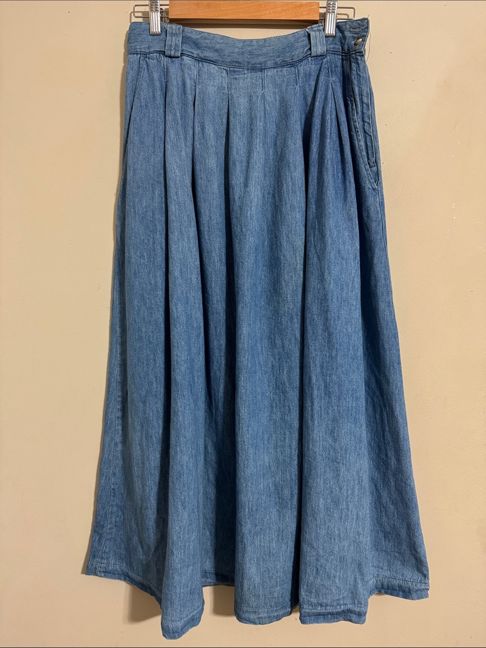 VTG Banana Republic Blue Denim A-line Midi Skirt size 28 Cottagecore Western 90s